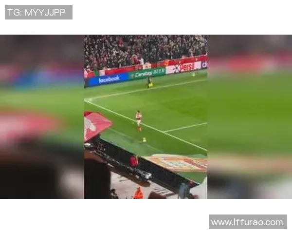 曼城友谊赛大胜阿森纳红牌事件引发全场热议与数据分析